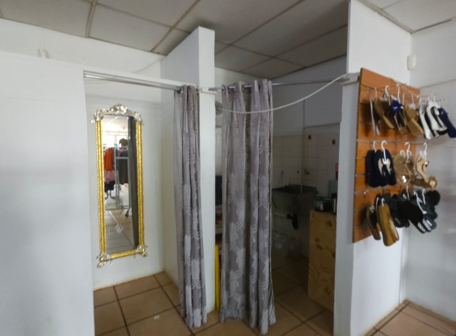 To Let Commercial Property for Rent in Schoemansville North West
